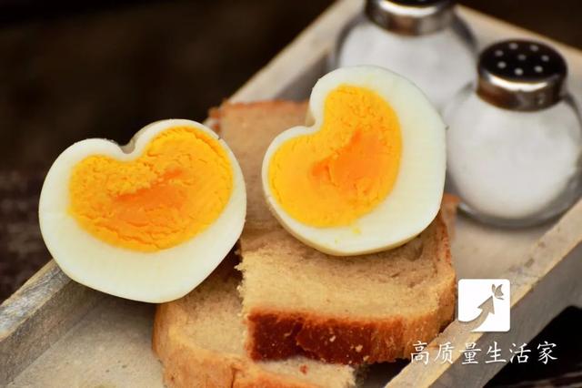 鸡蛋这样放冰箱，秒变毒蛋！10 个鸡蛋小知识一次说清，第一条就很有用