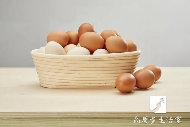 鸡蛋这样放冰箱，秒变毒蛋！10 个鸡蛋小知识一次说清，第一条就很有用