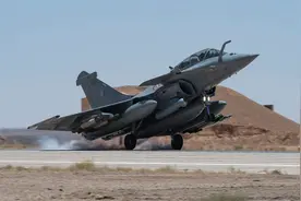 法媒曝印度买“阵风”战机腐败新证据：中间人获大笔回扣确保印方签合同图片