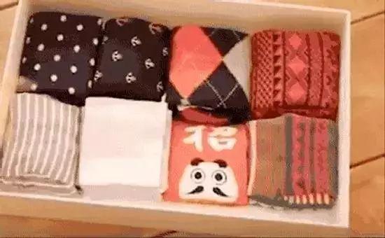 叠衣服这样做最聪明，再多衣服也不怕→