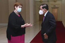澳大利亚外长访问东南亚四国，试图减轻该地区对潜艇危机的担忧图片