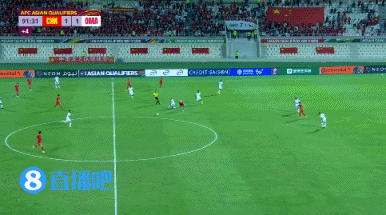 错失绝杀！武磊胸部停球后再做动作，手球了图片