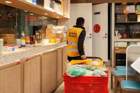 餐饮企业转向美团快驴供应链平台，疫情下按需采购不囤货图片