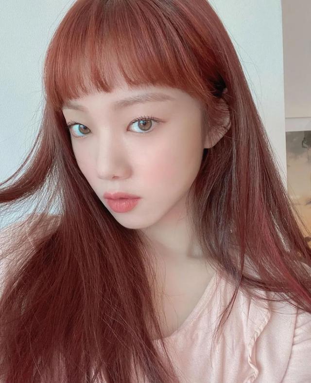 单眼皮也能完美消化眉上刘海?这恐怕只有金高银能做到