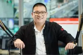 广播节目中争论“乾隆白菜”是什么菜，主持人摔门而去！官方回应：已停职图片