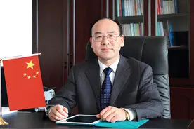 瞭望 | 大型药企都抢不到的学生出自这所专业性大学——专访中国药科大学校长来茂德图片