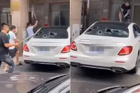 恶汉砸奔驰引发岛内“棒球暴力”讨论，网民：台湾现在是恶魔岛吗？图片
