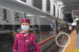 强国有我丨王丽：她是列车守护者 疫情期间主动担当11趟专列任务图片