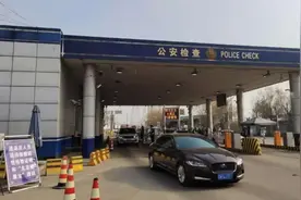 进京须持48小时核酸检测证明 排队30分钟可过检图片