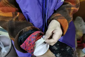 只要有阳光就舍不得开电暖器，供暖季6000元电费让老人吃不消图片