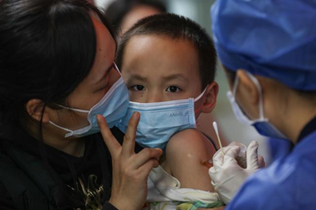 能防变异株！中国新冠特效药或再出“黑马”