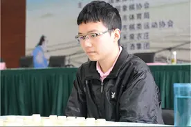 创纪录22连胜！90后郑惟桐直播教棋，象棋也要互联网思维图片