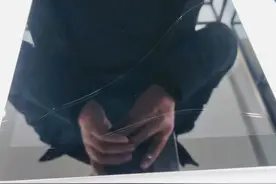 消费曝光台｜网购平板电脑拆封发现屏幕破损，京东：赔五百元图片