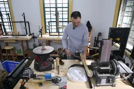 硬核操作！有人在上海用竹子做自行车，还是位美国奶爸→图片