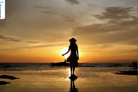 夜读丨看脸时代，平凡的我们照样光芒万丈图片