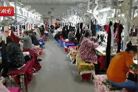 “草根”到“顶流”④丨一件舞服，“称霸”大江南北图片