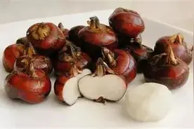 90后姑娘体内取出2条活虫，竟是这种“脆甜美食”惹祸图片