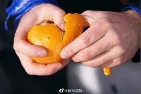 原来橘子浑身是宝啊 床头放橘子皮有利于睡眠图片