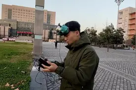 炫酷！炸机十几次，安阳高校一男生玩转穿越机图片