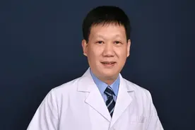 他，从医30载，手术数万台图片