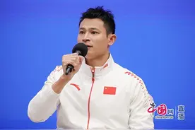 盲人田径运动员和领跑员如何做到节奏一致？夏季残奥会田径冠军及领跑员答红星新闻图片
