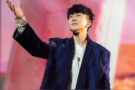 林俊杰遭暧昧点名气炸回应 网友再曝「4私密截图」下通牒图片