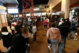 观天下·美国乱象｜岁末购物季来临 美国为何频现“零元购”图片