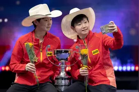 再胜伊藤美诚！王曼昱/孙颖莎助国乒世乒赛女双十七连冠图片