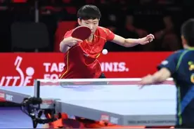 “大心脏”王曼昱首夺世乒赛女单冠军，大度感谢对手孙颖莎图片