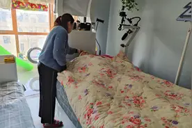 新闻8点见丨一位高位截瘫前消防员的生死救赎图片