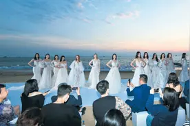 哇…是心动的感觉！三亚天涯海角这场婚庆节太甜太浪漫~图片