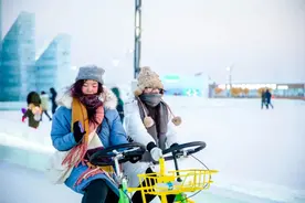 太震撼！这里3万立方米冰块存一年不化！揭秘建设中的冰雪大世界图片