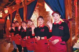 火锅店视频平台为啥冒出百余跑单顾客？短短几秒钟的视频背后 有一个暖心故事图片