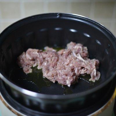 如何做出芹菜无丝肉片滑嫩的芹菜炒肉
