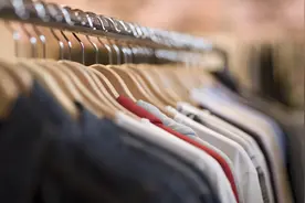 拉夫劳伦沉入“浅水区”图片