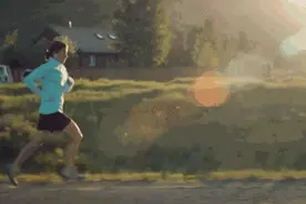 空腹锻炼还是吃一点再练？如何晨练才能不伤身？图片