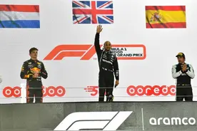 关键时刻连夺两站冠军 七冠王汉密尔顿被“唤醒”图片