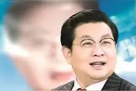 彩虹屁天花板，上海文峰秘书狂夸老板有“天眼”视频封面