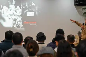 魔都新闻摄影人相聚澎友圈，共同探讨摄影中的道德和责任图片