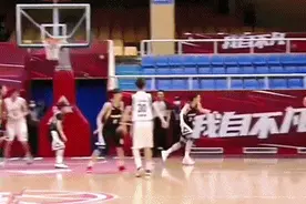 罚款5000元+停赛五场，中国女篮赛场出现恶性垫脚犯规图片