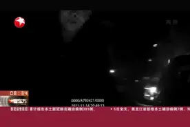 上海：女子割腕轻生  民警紧急施救视频封面