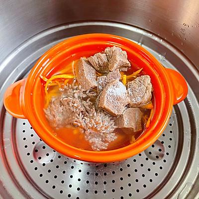 美味签到——吃过都说好的龙爪菇牛肉煲