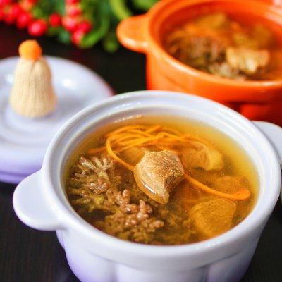 美味签到——吃过都说好的龙爪菇牛肉煲