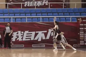 这个让人深恶痛绝的动作，为何会出现在女篮赛场？图片