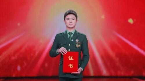 “最美大学生”公布！他的简历曝光，太牛了……