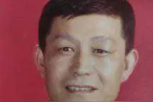 童年捕鱼趣事图片