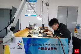 “最美大学生”梁荣浩：高职百万扩招，让我有了读大学的机会图片