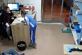 父母辅导作业太严厉 7岁儿子要求验血：怀疑不是亲生的图片