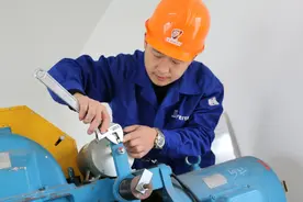 「中国梦·大国工匠篇」蔡剑云：打磨精湛技术，用技能创造社会价值图片