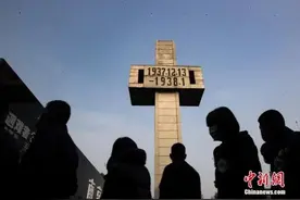 如果能穿越，多想抱紧战火中的你们......图片